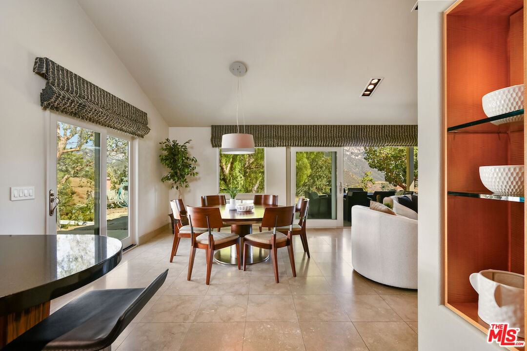 Mulholland photo 32