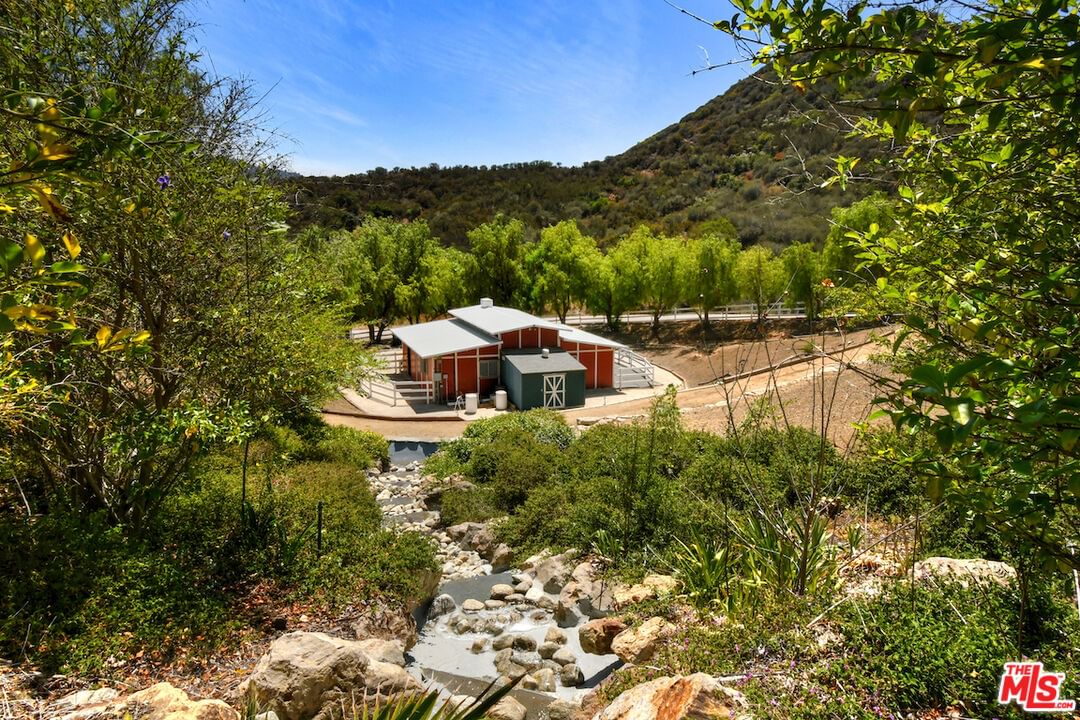 Mulholland photo 57