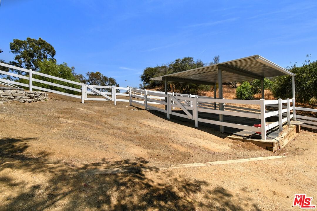 Mulholland photo 69