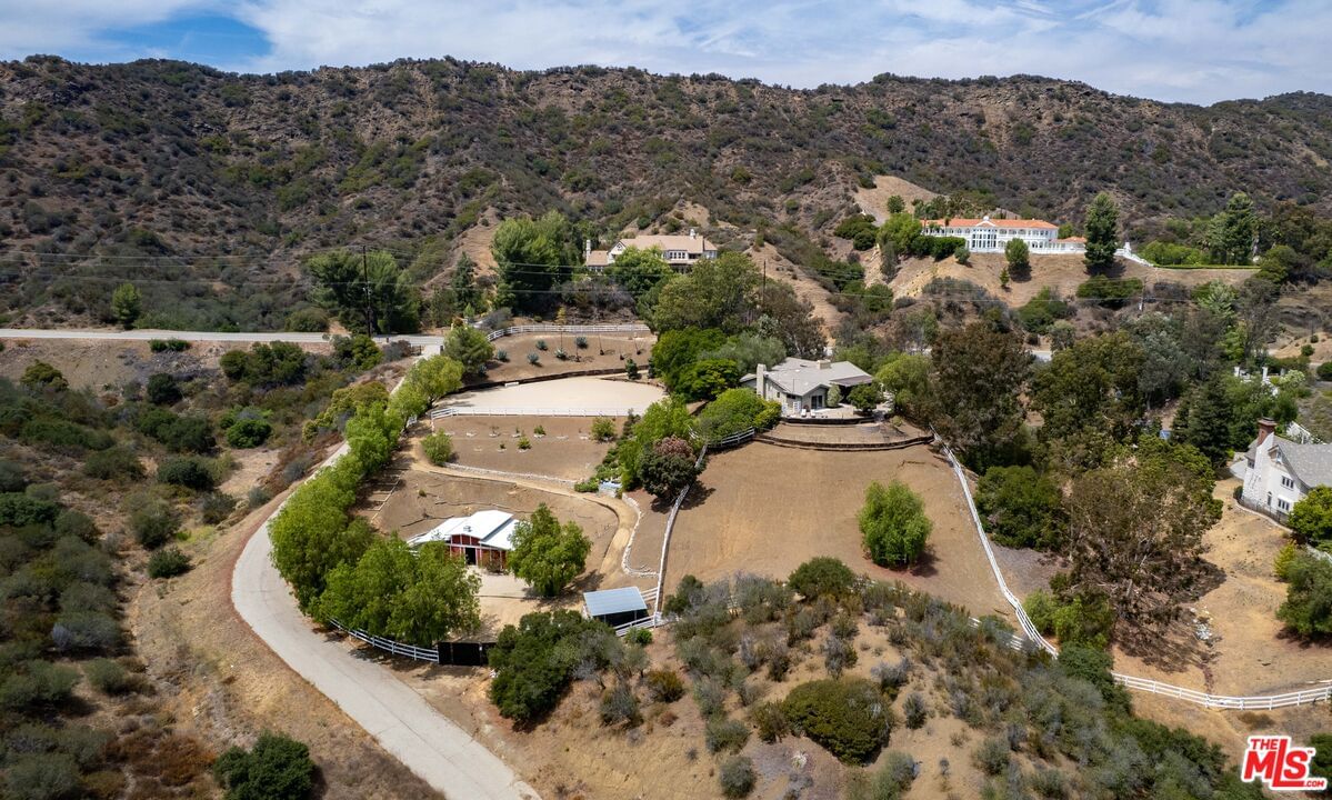 Mulholland photo 75