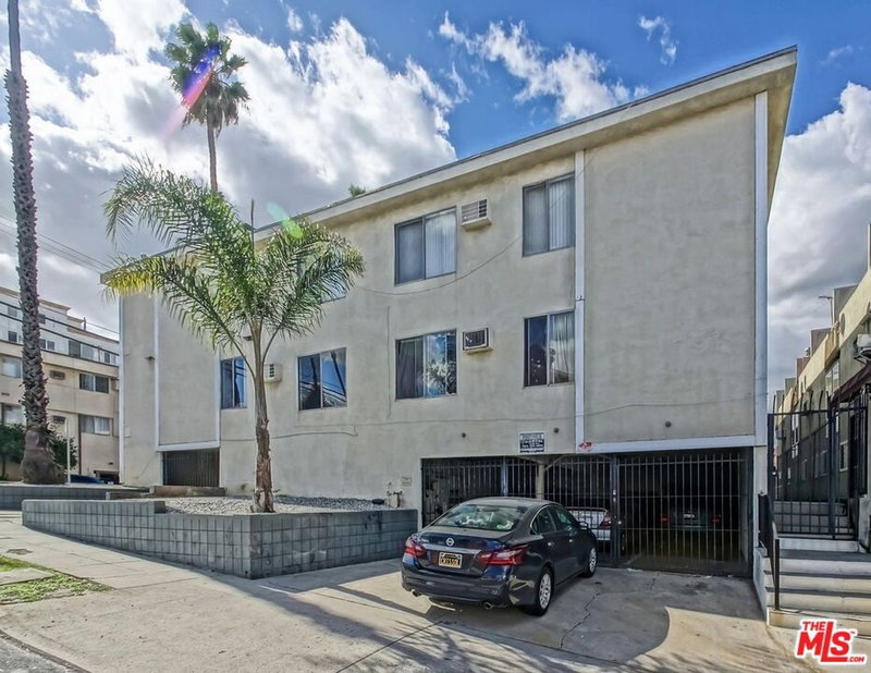 3555 San Marino St