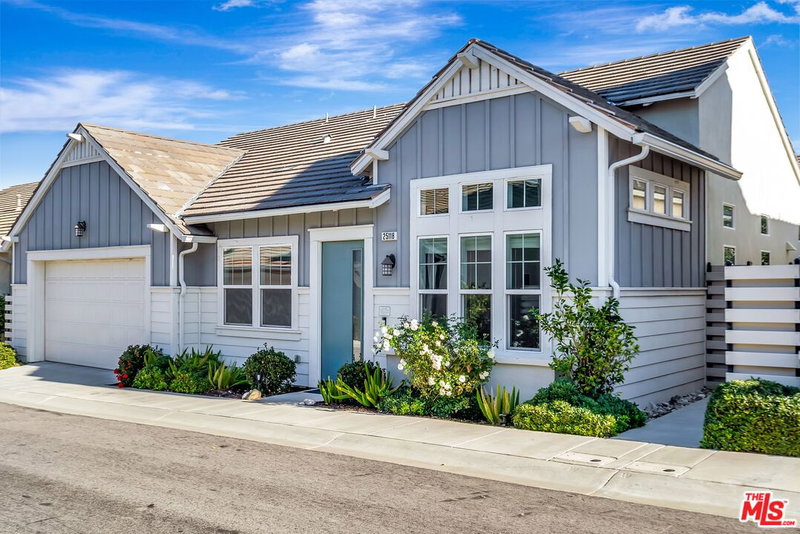 25118 Orange Ln