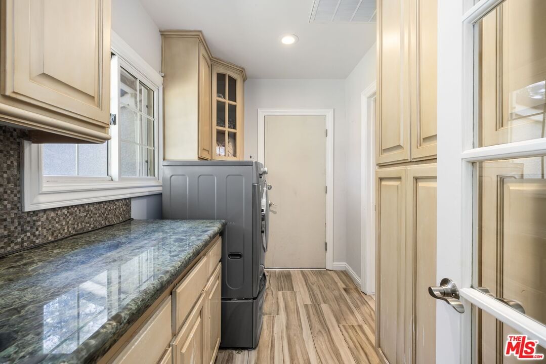 Oak Park photo 13