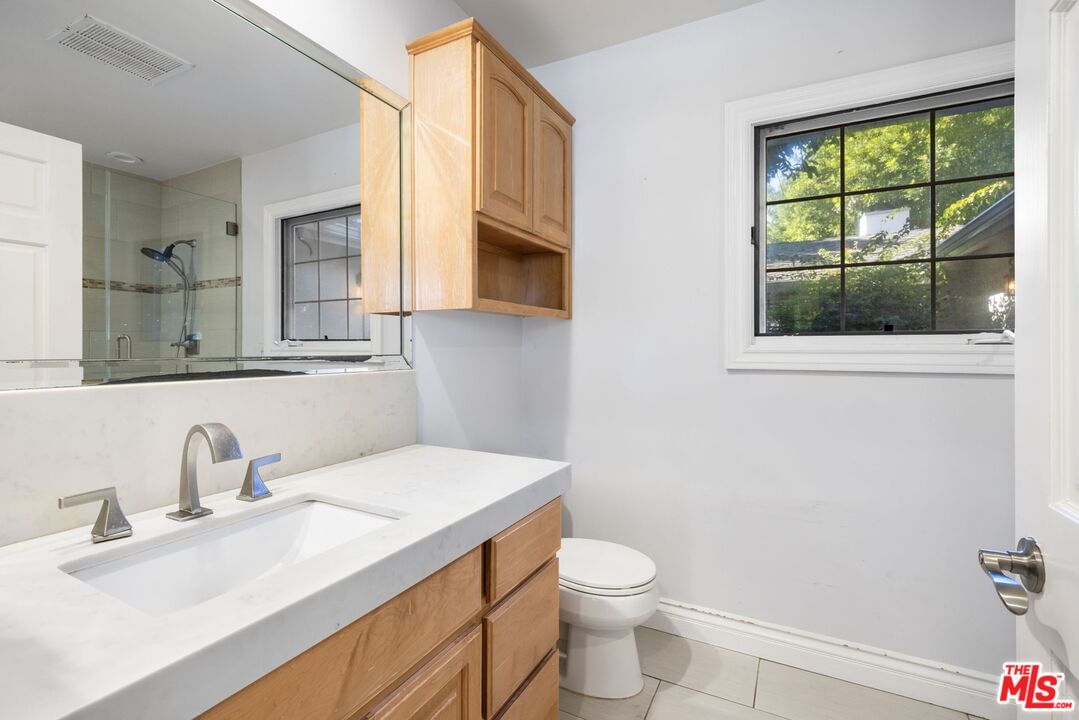 Oak Park photo 14