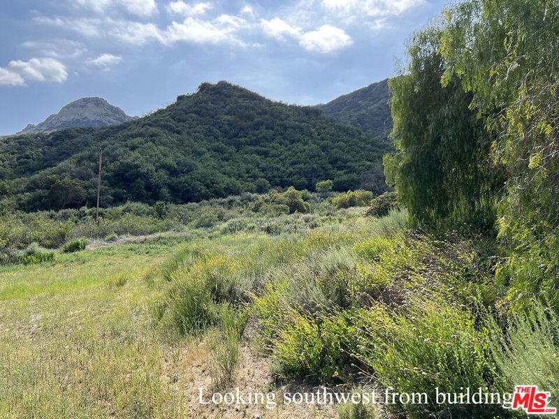23629 Zuniga Rd