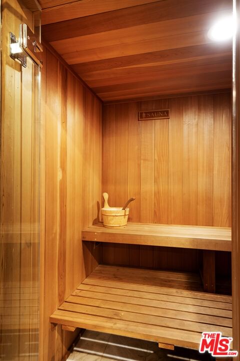 Rossmore photo 32