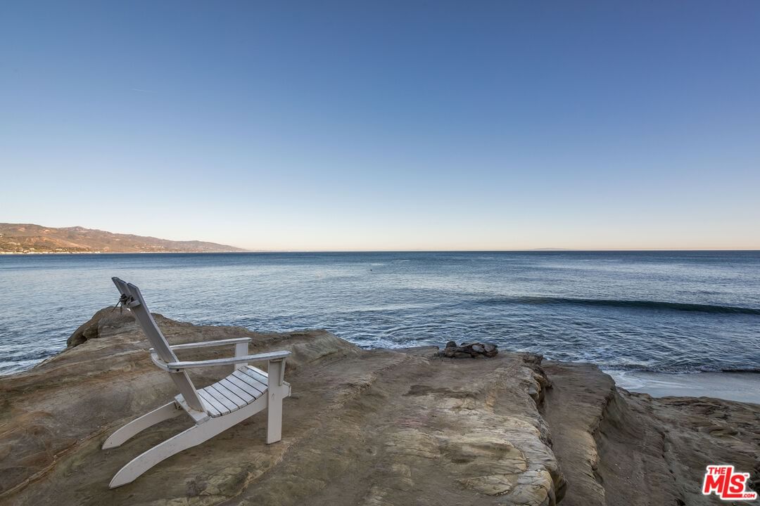 Dume photo 27