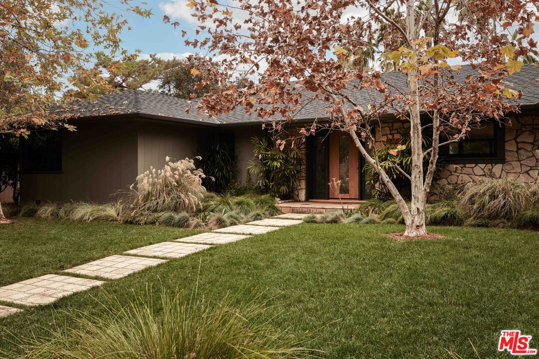 San Rafael photo 1