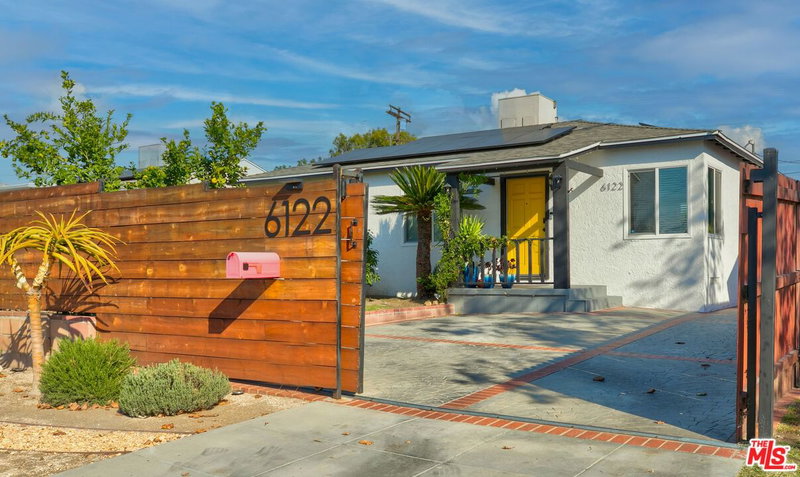 6122 Satsuma Ave