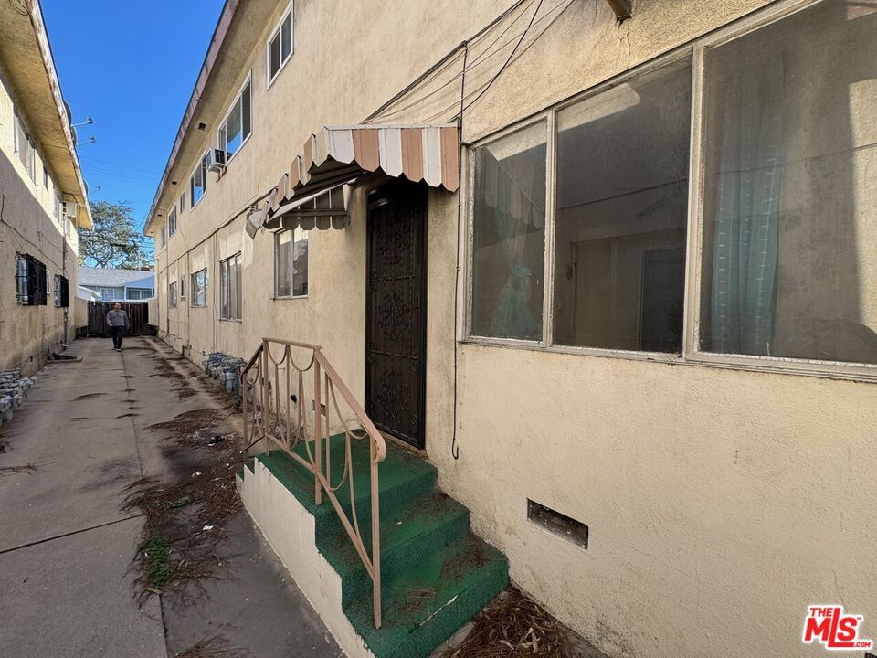 Crenshaw photo 4