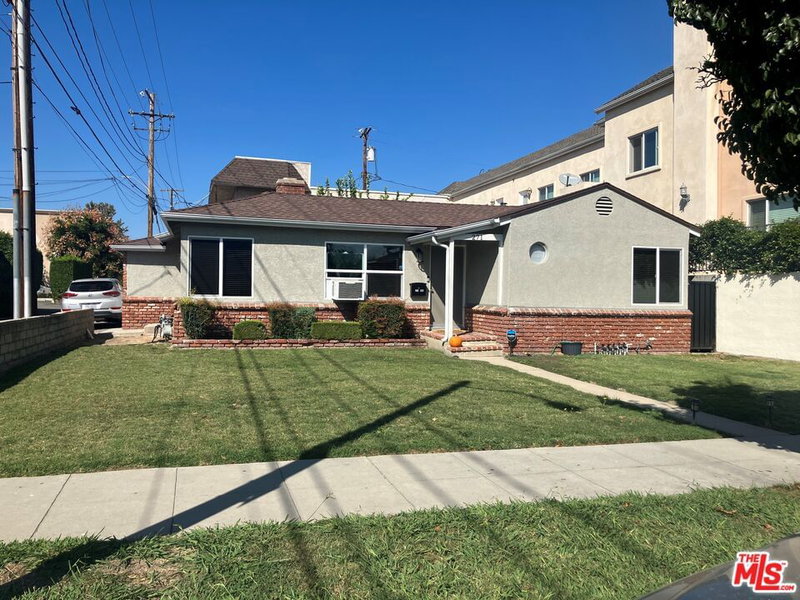271 Ash Ave