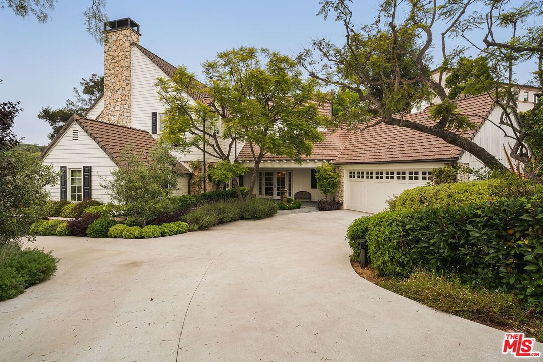 Ashdale photo 3