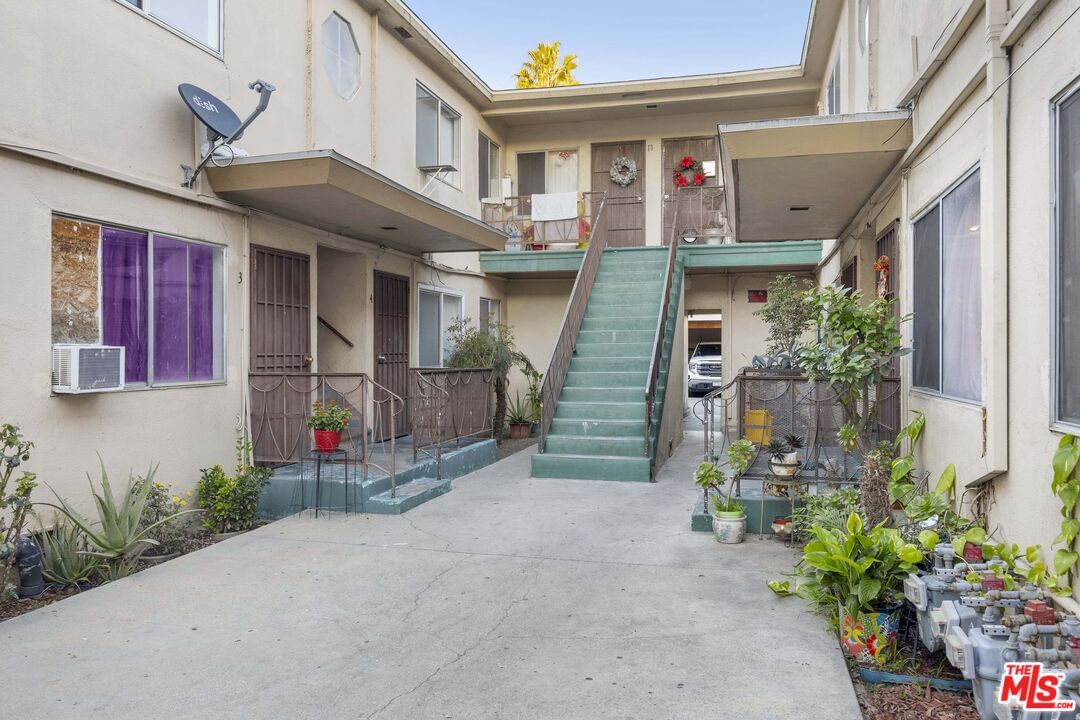 Western photo 3
