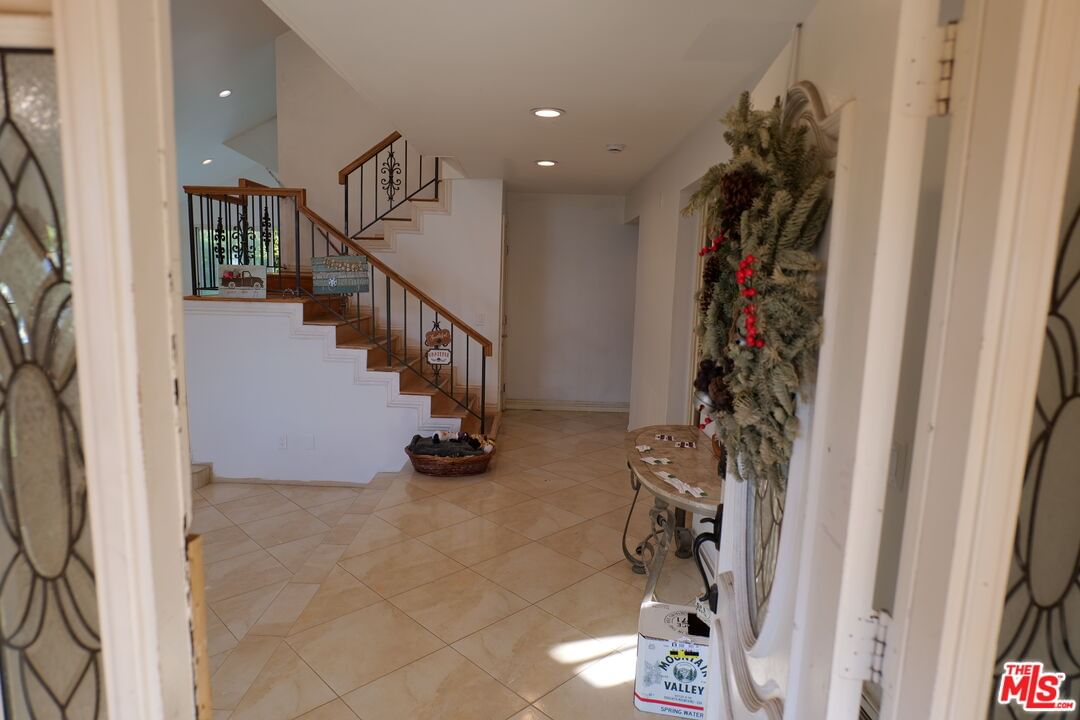Flintridge photo 10