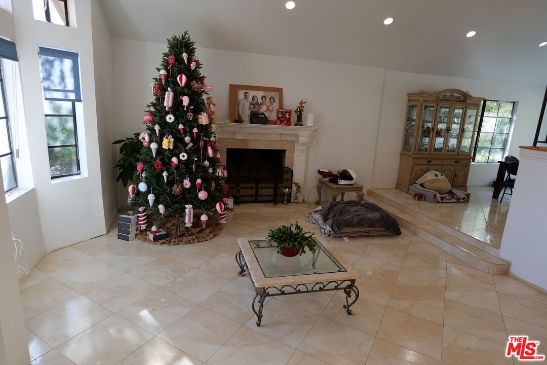 Flintridge photo 12