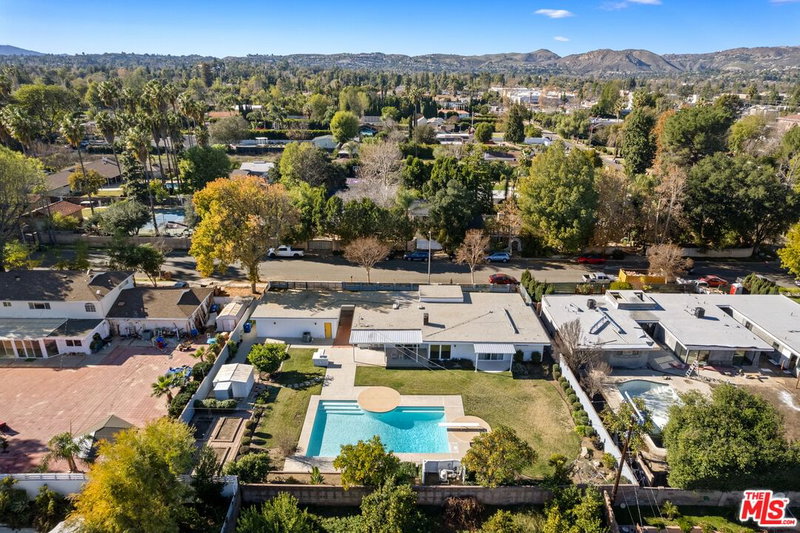 6228 Sale Ave