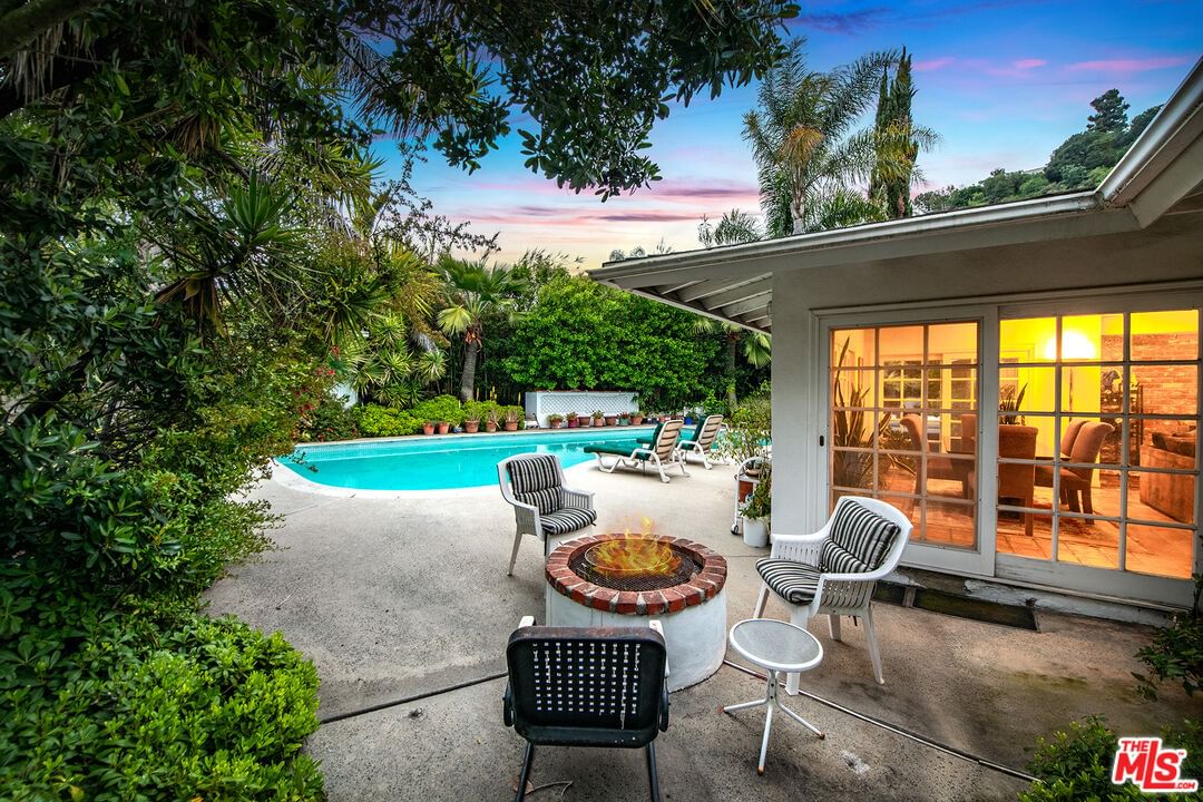 Laurel Canyon photo 15