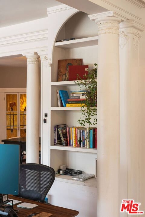 Avenue 66 photo 11