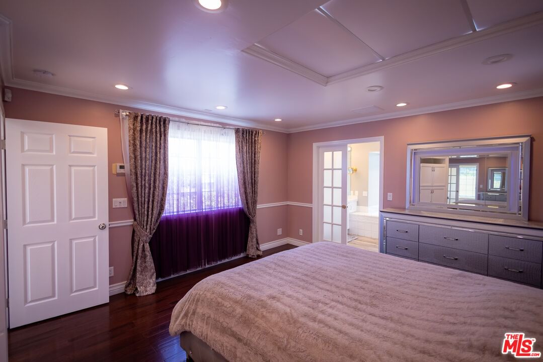 Radford photo 48
