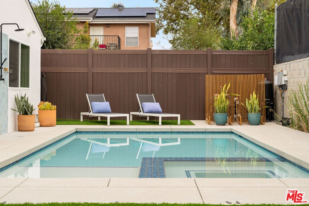 Irvine photo 25