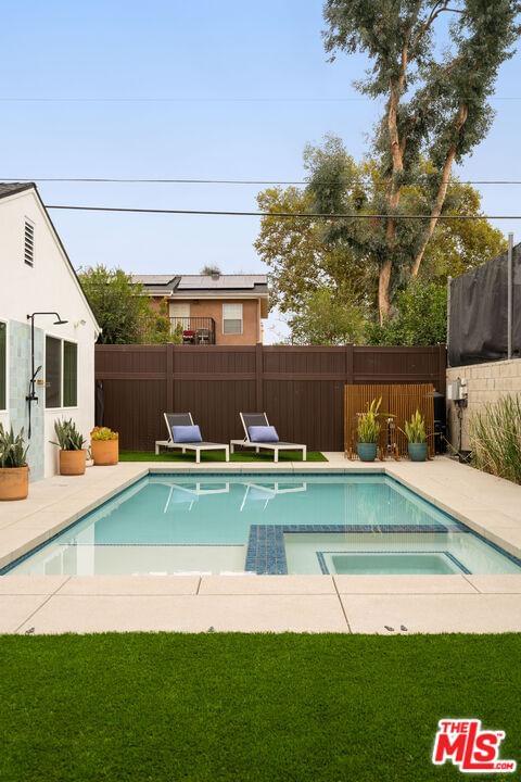 Irvine photo 27