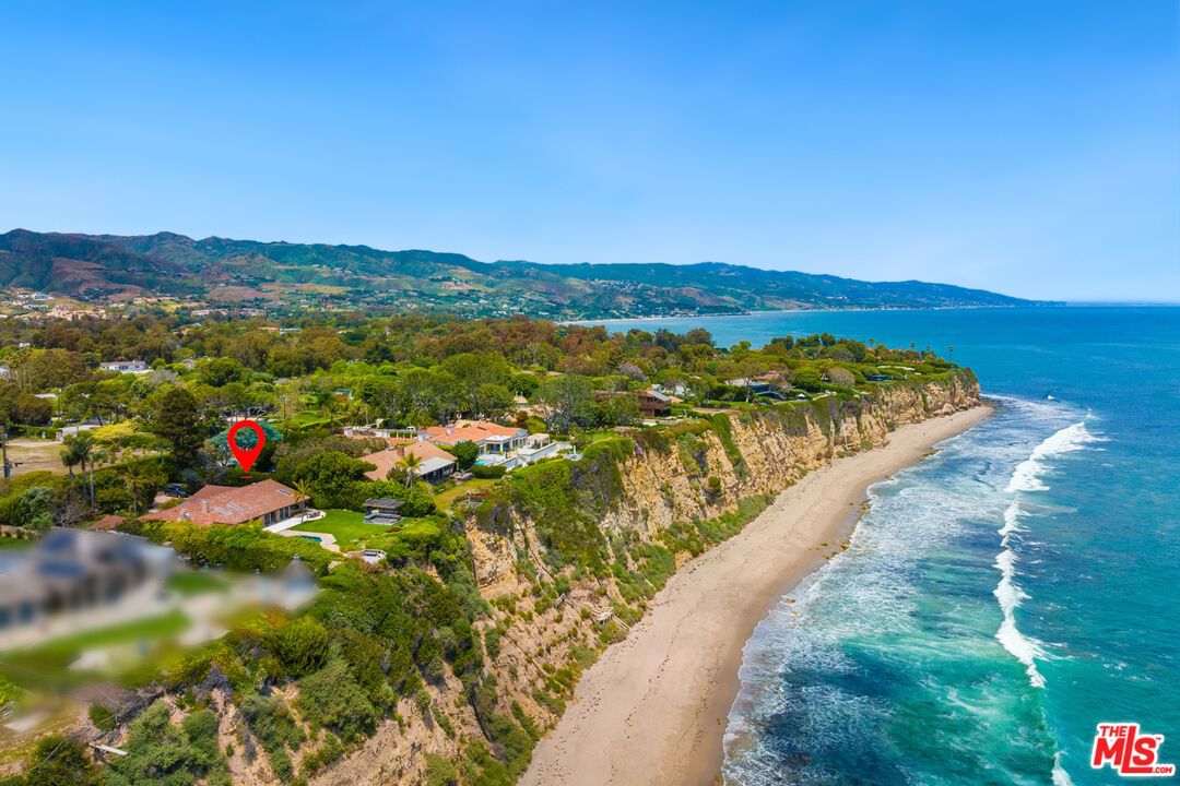 Cliffside photo 39