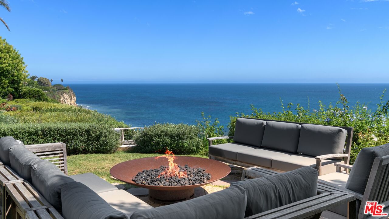 Cliffside photo 44