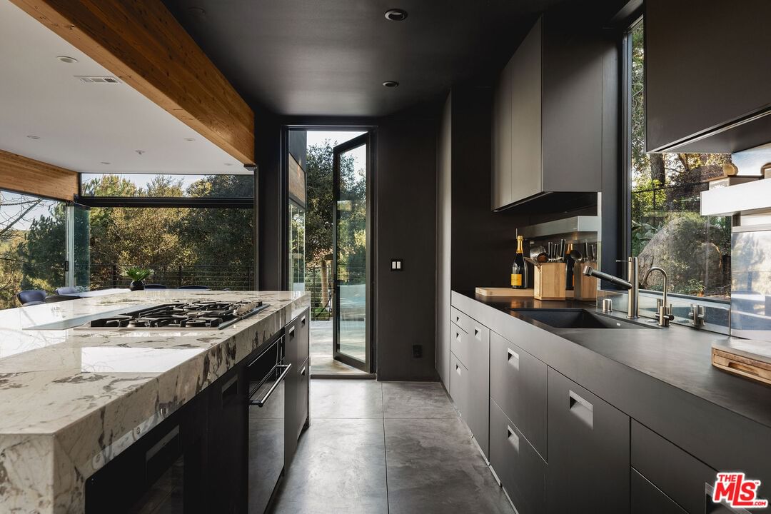 Live Oak Meadows photo 11
