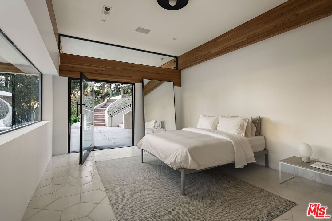 Live Oak Meadows photo 25
