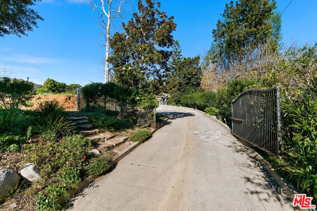 Ramirez Canyon photo 32