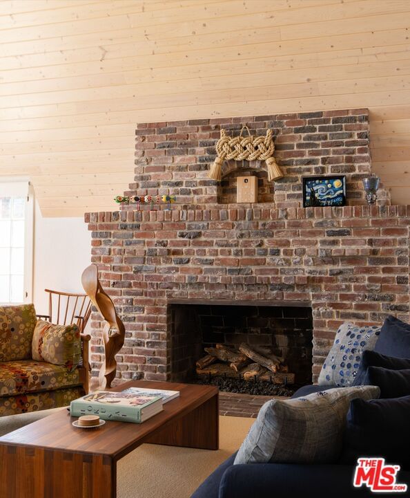 Malibu Colony photo 12