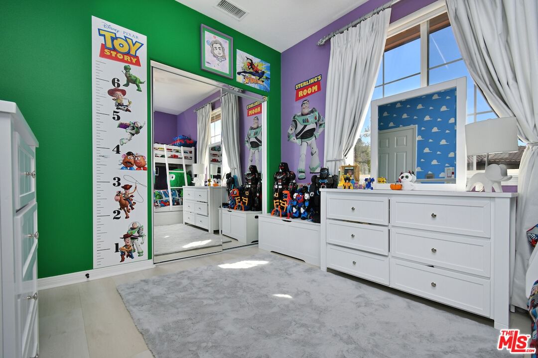 El Encanto photo 37