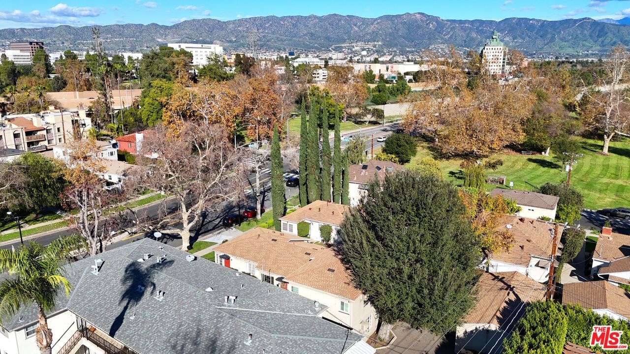 Riverside photo 14