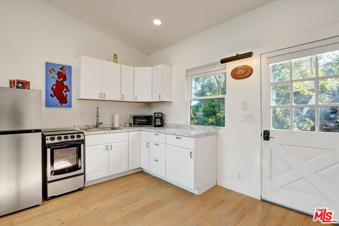 Valley View Dr photo 31