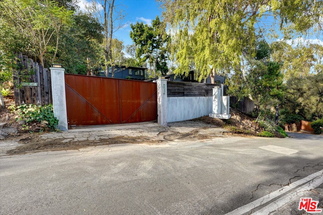 Valley View Dr photo 47