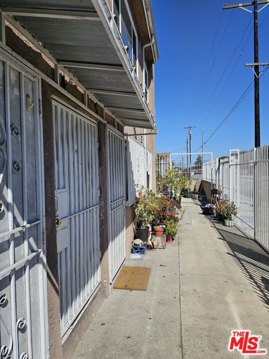 77th photo 3