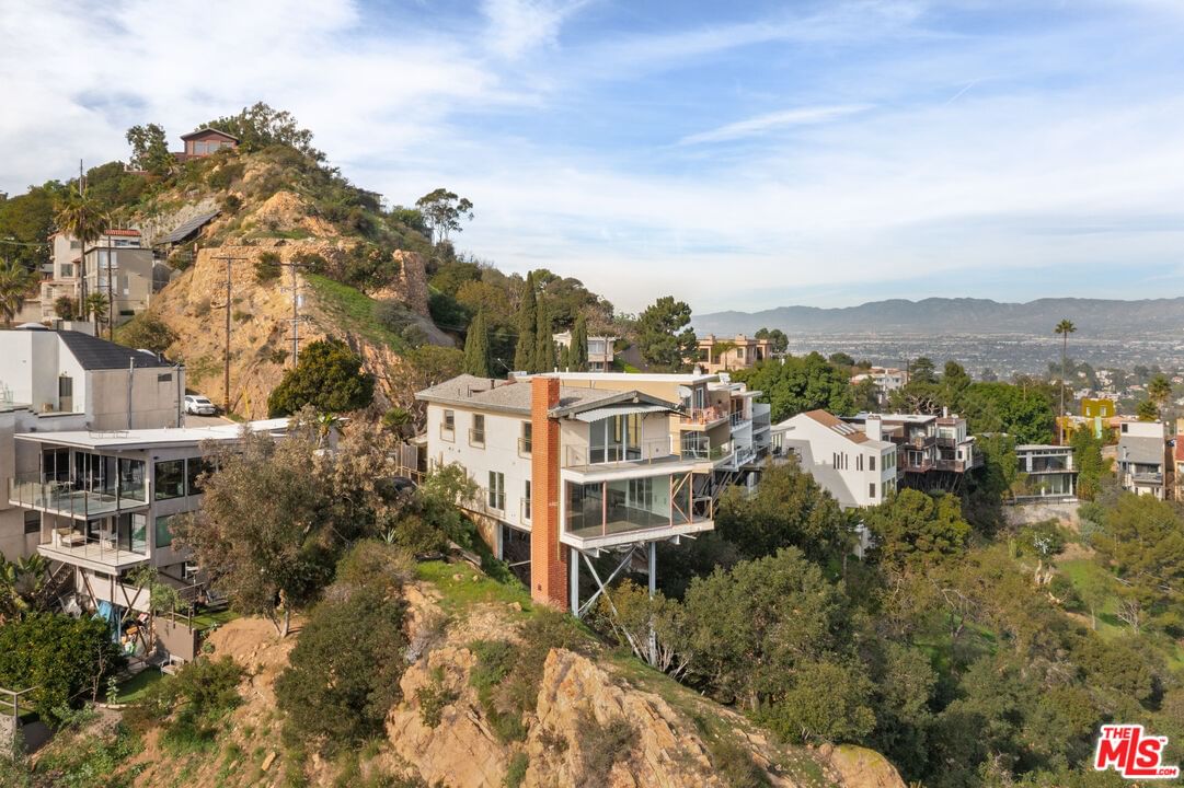 Pacific View photo 8