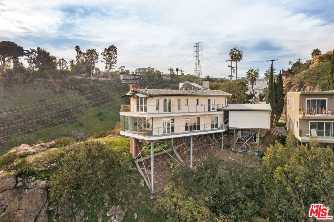 Pacific View photo 3