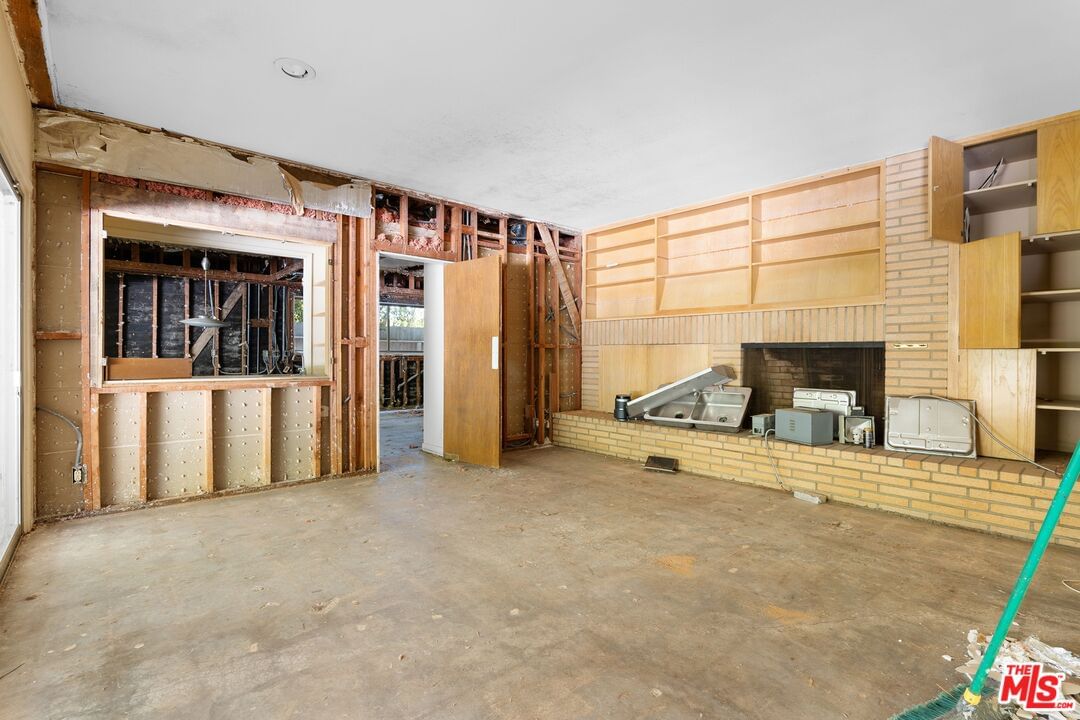 Homewood photo 11