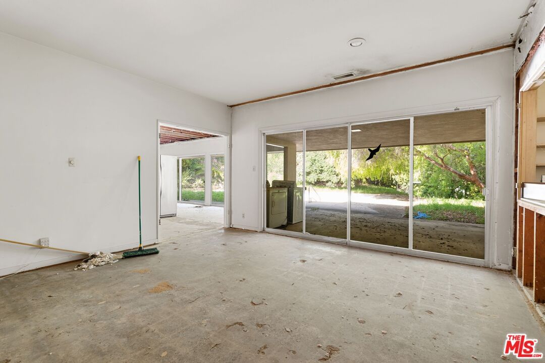 Homewood photo 14