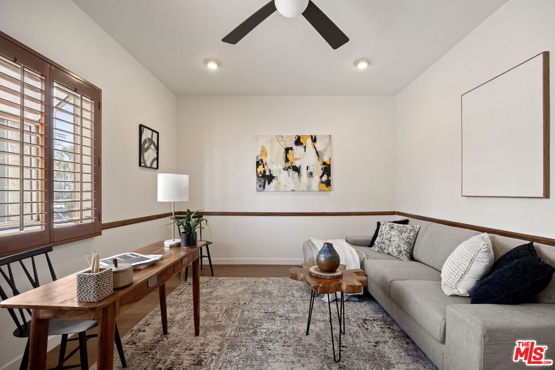 Burbank photo 14