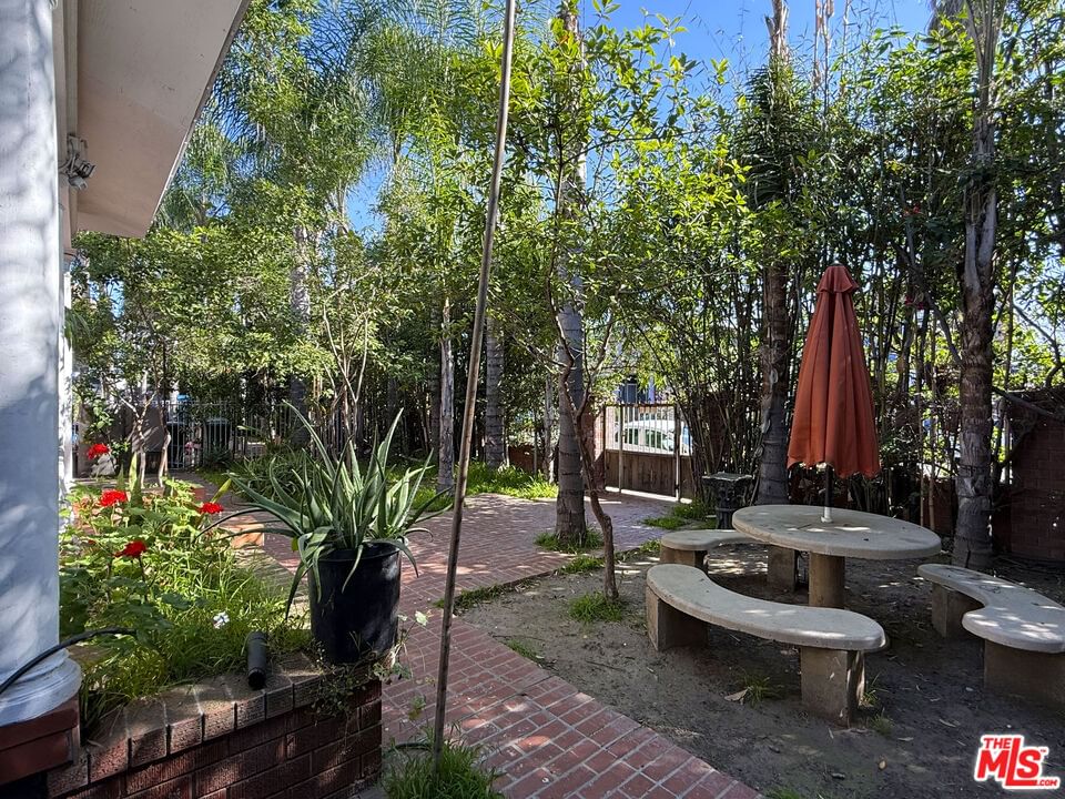 Bonnie Brae photo 20