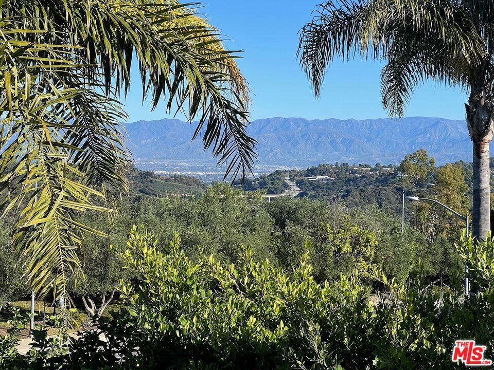 Promontory photo 26