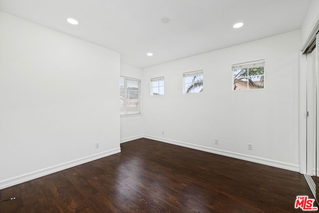 Wynfreed photo 33