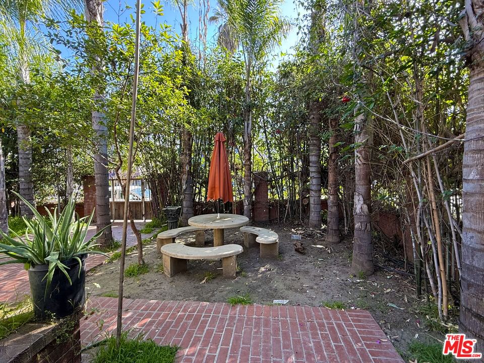 Bonnie Brae photo 21