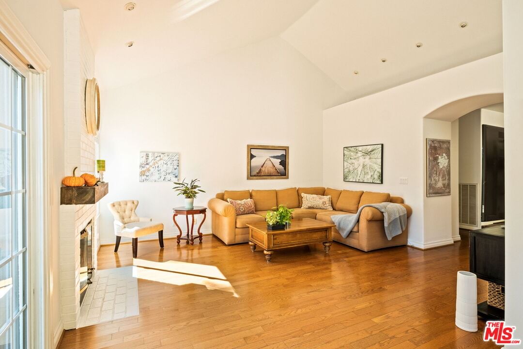 Sunfield photo 14