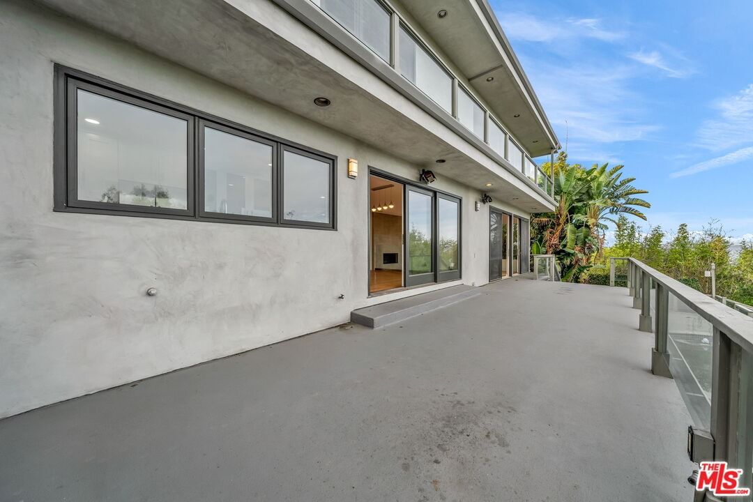 Mulholland photo 13