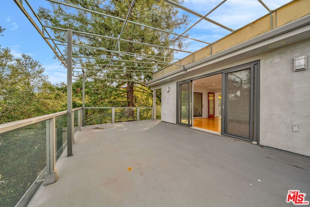 Mulholland photo 28