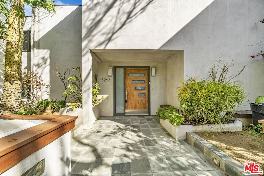 Mulholland photo 4