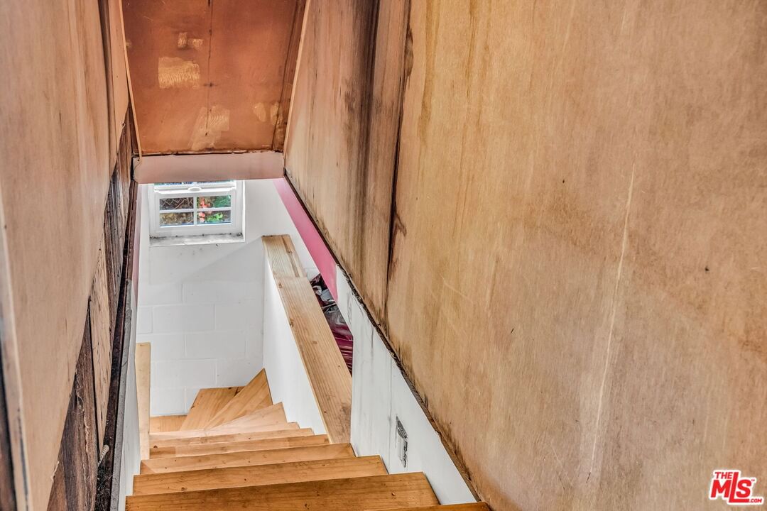 AVENUE 33 photo 24